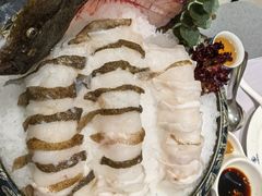 -红鼎豆捞·非遗鲍皇汤火锅(宝丰路店)