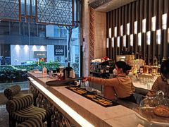 -香榭大堂吧 Champs-Elysées Bar(上海南新雅皇冠假日酒店)