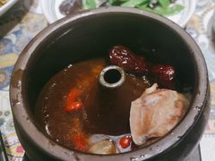 -云海肴·汽锅鸡·云南代表菜(天山百盛优客店)