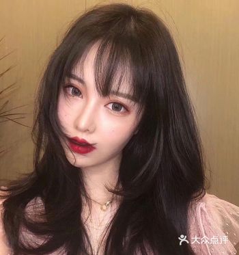 简单易打理一款高级的发型，自然C字卷烫发打理方便内卷