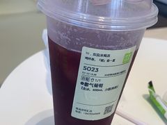 -奈雪的茶(优特汇店)