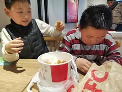 -肯德基(洛川店)