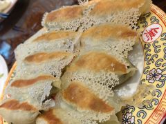猪肉大白菜锅贴-柳泉居饭庄