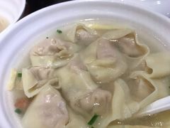 刀鱼馄饨-老半斋(福州路店)