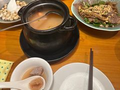 -莲餐厅·湖北菜·潜江小龙虾店(愚园路店)