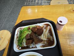 牛腩蒸陈村粉-珍珍小食店(西华路店)