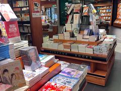 -西西弗书店&矢量咖啡(静安大悦城店)