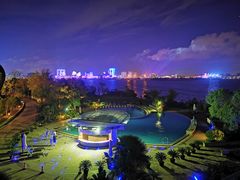 -上海滴水湖皇冠假日酒店