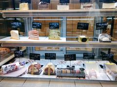 面包甜点陈列柜-野上麦田(中贸广场店)