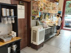 -老鼎万春卤菜(五代传承创始老店)