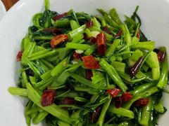 -湘菜时代风味餐厅