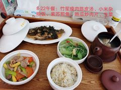 -雪梅月子中心(华侨城店)