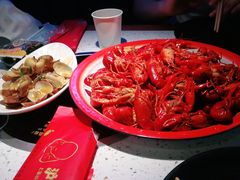 -沪小胖·小龙虾·蓝龙王(八佰伴店)
