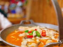 思茅酸汤鱼片-老滇山寨•云南特色菜•地方菜•民族风情歌舞表演(金碧店)