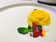 芒果百香果慕斯-莲西餐(曲江店)