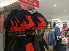 -优衣库(上海正大广场店)