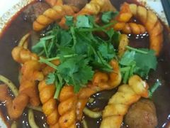 -许西美食一条街