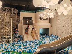 -涨巢·潮玩水疗局