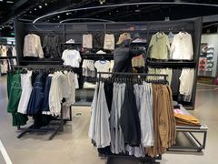 -NIKE品牌体验店(金源新燕莎店)