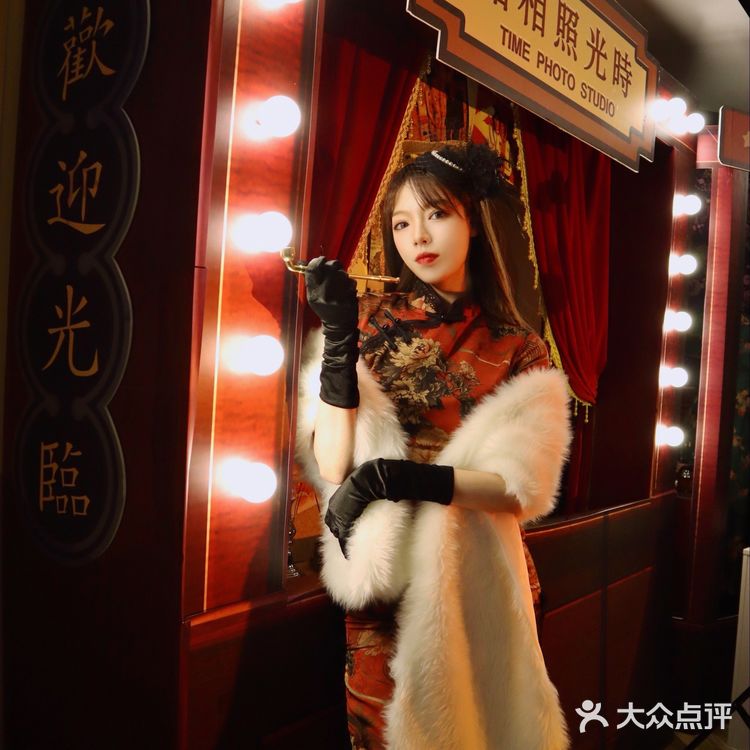 可以换装的美甲店！复古旗袍play[加油]