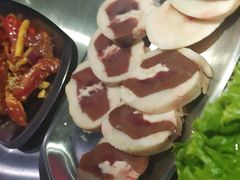 -马路牙子地桌烤肉(工体店)