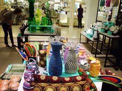 -乐蓬马歇百货公司(Rive Gauche)