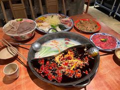 -周小明火锅(黑金冠社区店)