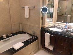 -广州富力丽思卡尔顿酒店