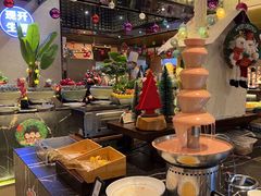 -广州万富希尔顿酒店·感趣自助餐厅·金秋蟹宴生蚝海鲜刺身烧烤