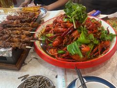 -海盗船. 龙虾烧烤. 酒馆