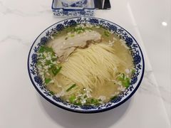 -小龙大肉面馆
