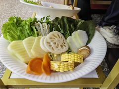 -潮汕酱记鲜牛肉火锅(欧尚店)