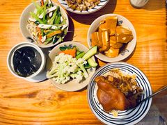 -红猪卤肉饭(大西洋美食城店)