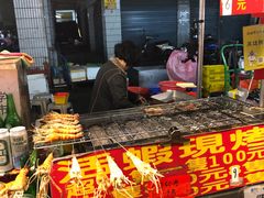-六合夜市