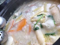 -大匠工房古船木艺术餐厅·猪肚鸡专门店(长白仙岛店)