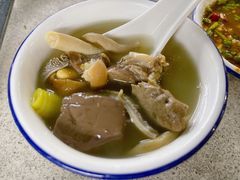 -墨脱石锅椰子鸡•香草鸭•东山羊(大东海店)