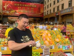 -三亚新鸿港水果一级批发市场