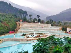 -十万大山布透温泉