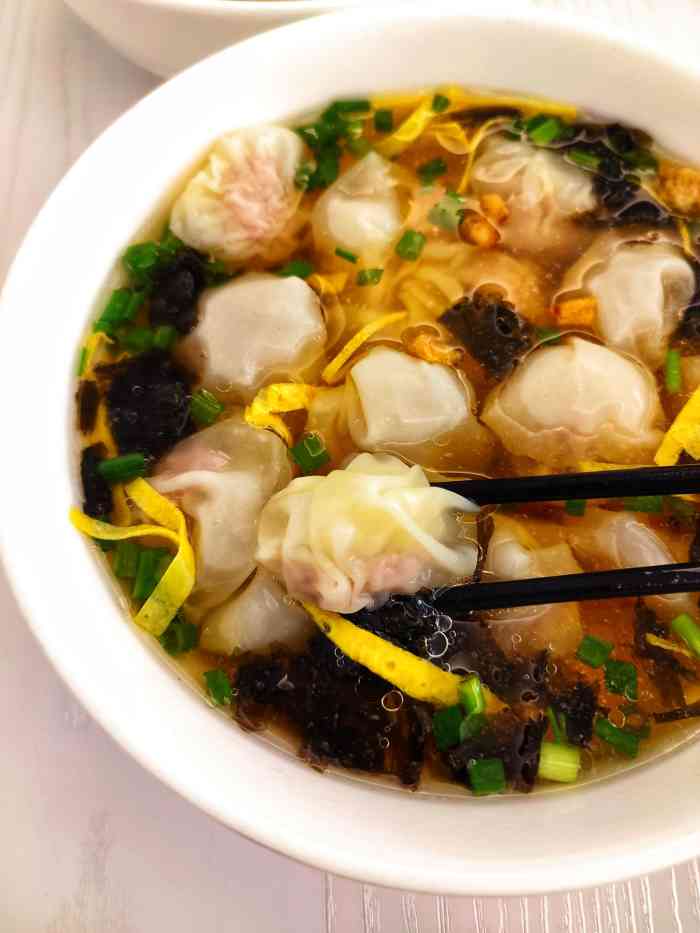 张府记馄饨·宁海食府(孝闻街店)-"整体就还蛮普通的,但离我妈上班的