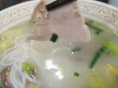 -桥香园云南过桥米线(金马碧鸡店)