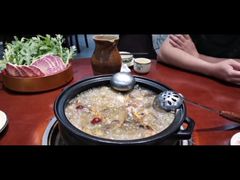 -菌之家·专业纯野生菌火锅·特色炒菌