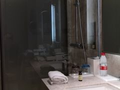 -珠海拱北口岸富华里中海雅高铂尔曼酒店