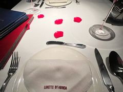 -弦月窗LUNETTE BY AMANDA(复兴路店)