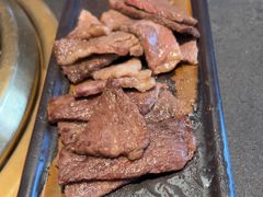 -铭牛烧肉·和牛海鲜自助(高新月牙湖店)