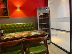 -何记花甲(海岸城旗舰店)
