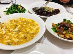 蟹粉豆腐-新吉士·上海菜(浦东LCM置汇旭辉店)