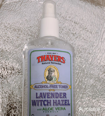 拔草专家小姐姐。来给你们拔草了。  这款金缕梅水