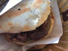-闫家驴肉老店(华电一校店)