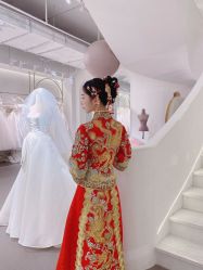 -艾米丽婚纱礼服