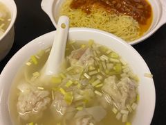 净鲜虾云吞-伍湛记 · 广州老字号(龙津中路店)